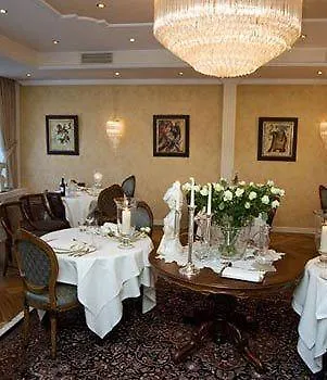 Hotel Romantik Parkhotel Het Gulpdal 4*