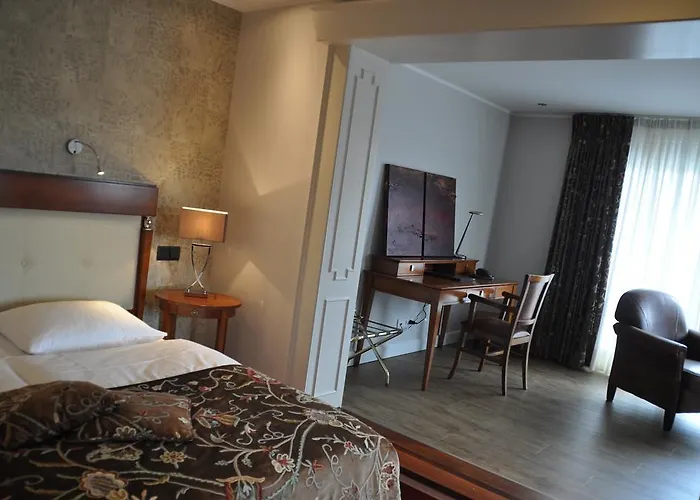 Romantik Parkhotel Het Gulpdal Отель Сленакен